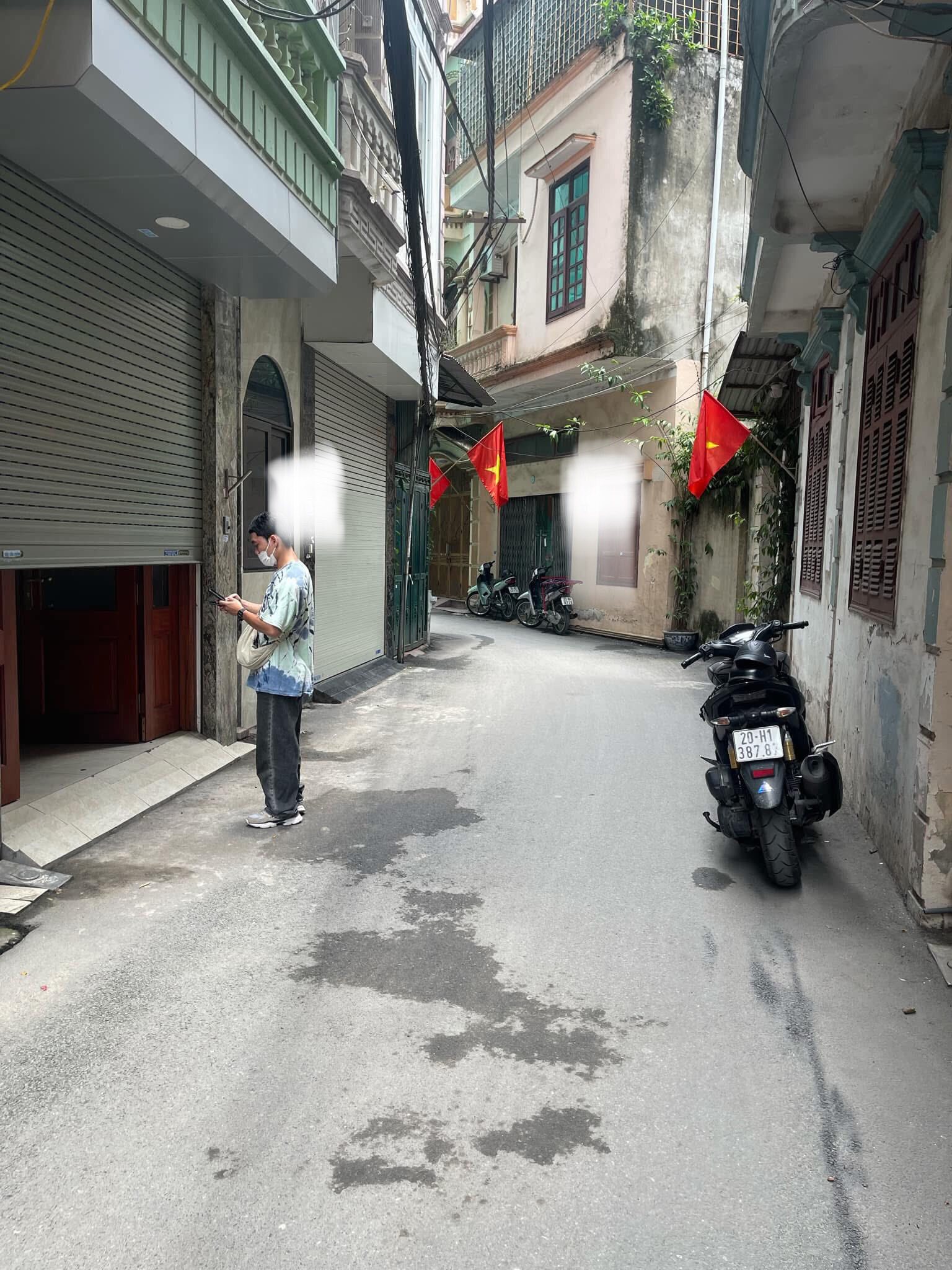 Cho thuê nhà ngõ ô tô Khương Thượng, 4 tầng x 30m2, 4 ngủ, 11.5 Triệu - Ảnh 1
